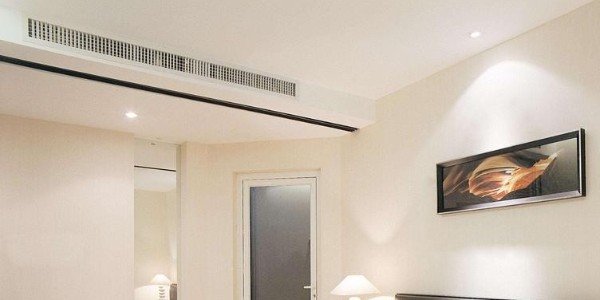 先贴砖再装中央空调吗？