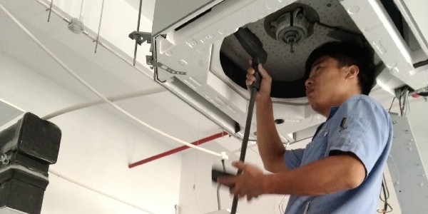 上海中央空调换季保养事项