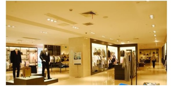 商场水安装中央空调清洗与维护的好处