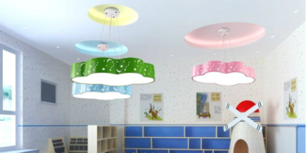 有适合教育场所安装的空气净化消毒装置吗？